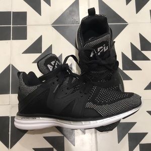 Apl shoes & lululemon leggings